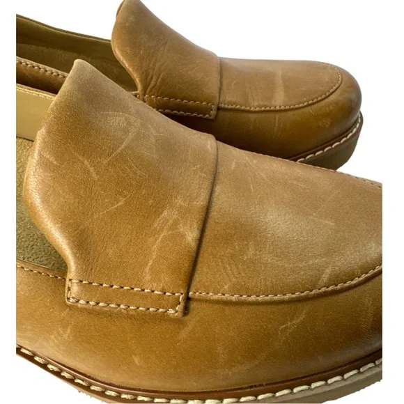 Naturalizer Women’s Darry Slip-On Lightweight Lug Sole Heeled Loafer Sz 6.5 W - Picture 5 of 9